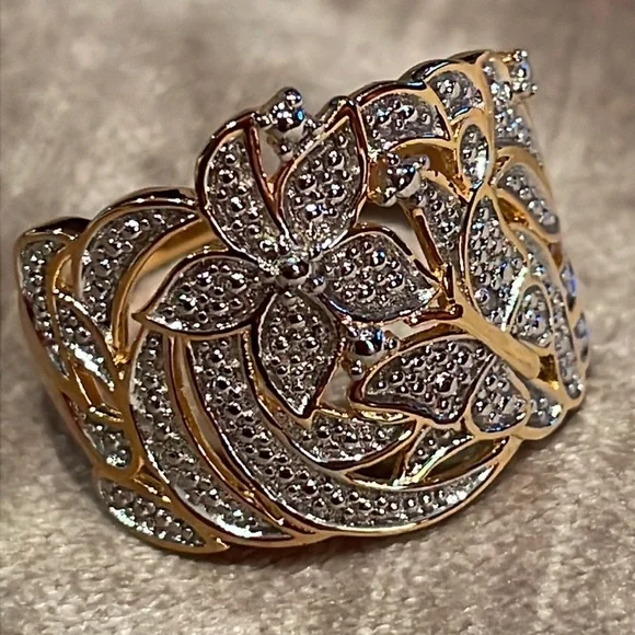 Gold Flower & Butterfly Ring New! Size  9 Diamond Chip - Picture 8 of 9